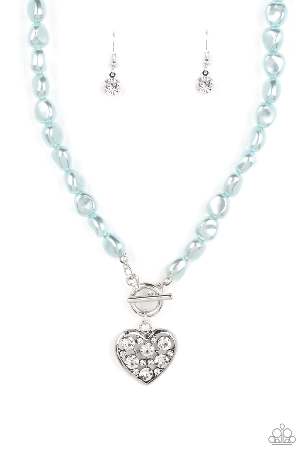 Color Me Smitten - Pearly Beaded Necklace with Glitty Heart Pendant