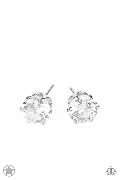 Just In TIMELESS White Earrings