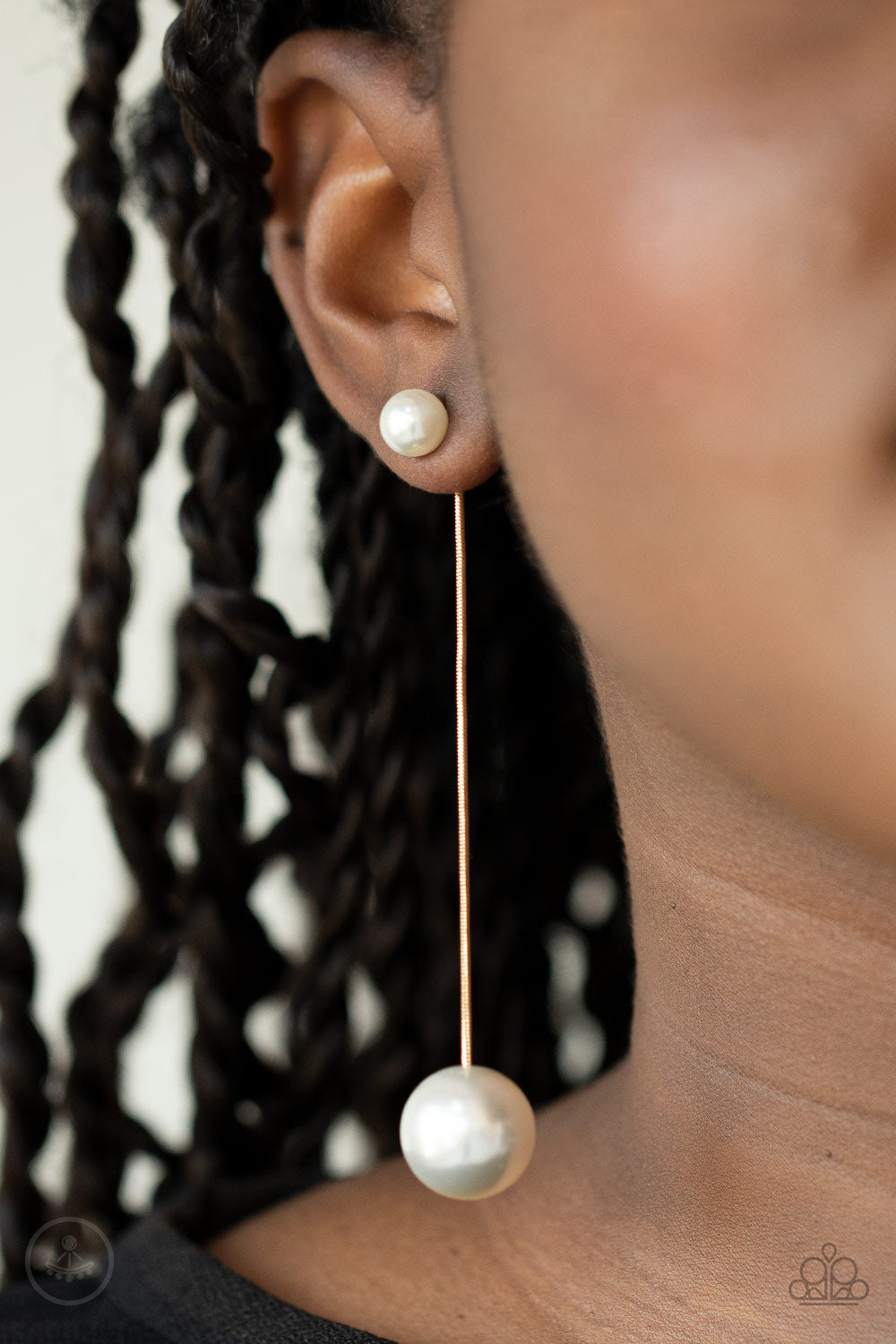 Extended Elegance Gold Earring