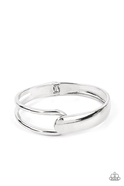 Couture-Clutcher - Silver Retro Hinge Bracelet